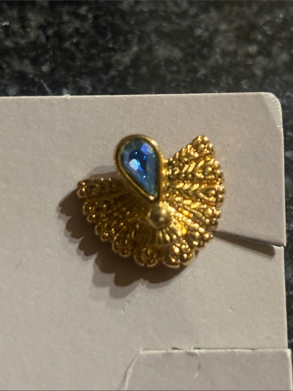 Vintage Avon Gold tone Peacock Stud Earrings - Picture 2 of 6